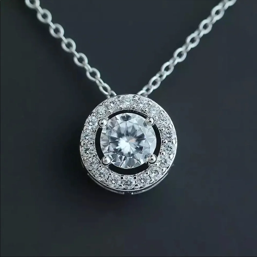 New Women’s 925 Silver Round Diamond Necklace